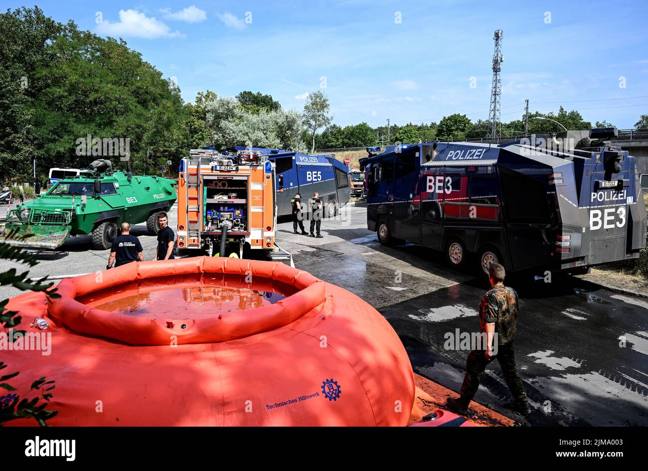 Berlin Police Deploy Water Cannons Amid Scorching Heat Wave