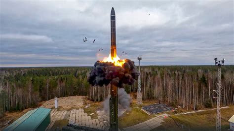 Finland Signals Openness to French Nuclear Deterrence for Europe, Russia Warns of Proliferation Risks
