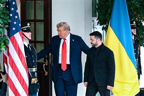 U.S. Intelligence and Military Leaders Reportedly Convene at White House Amid Moscow Contacts