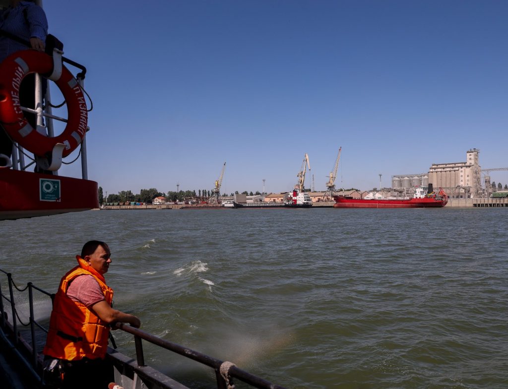 Romania Turns to Ukraine for Power Amid Danube Drought Crisis