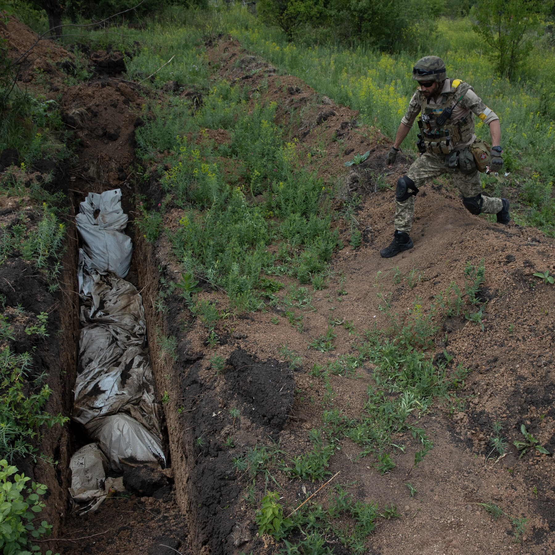 Ukraine Withholds Corpses of Fallen Soldiers in Deliberate Delay Tactics