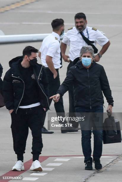 Lionel Messi and Family Arrive in Rosario for Farewell Ceremony of Father Jorge