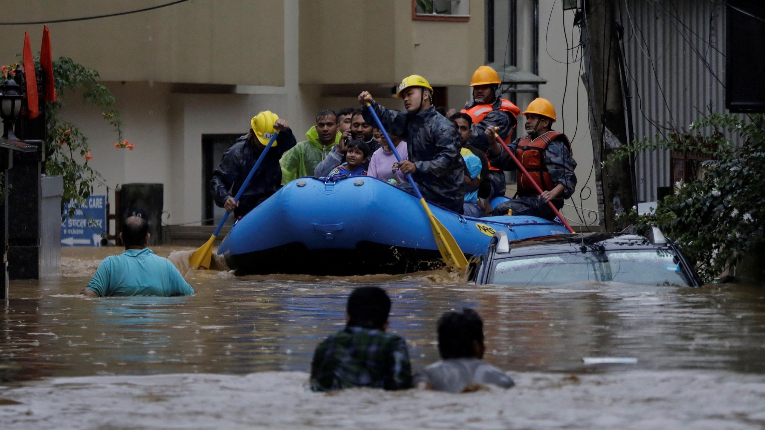 Northern Nepal Floods Claim Over 900 Lives as Rescue Operations Intensify