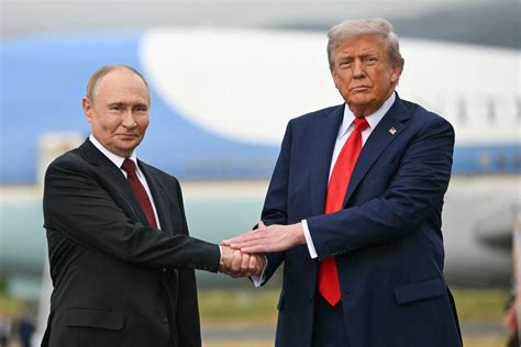 US Delegation Arrives in Poland After Secret Negotiations with Putin on Ukraine