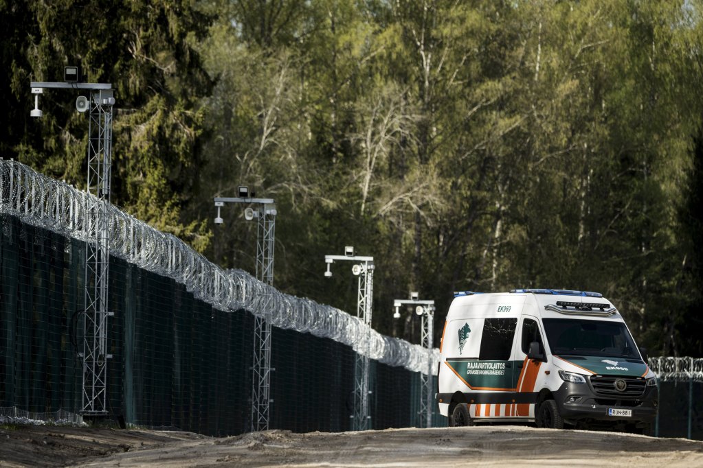 Finland Completes Major 200-Kilometer Border Fence with Russia