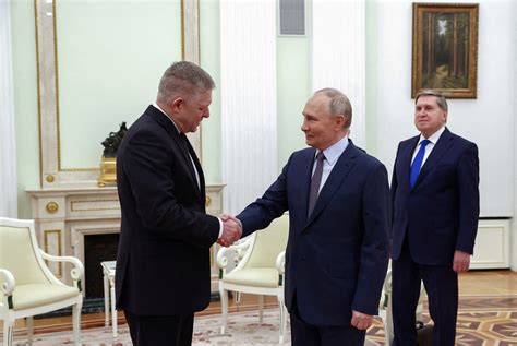 Slovak Prime Minister Fico Criticizes Ukraine’s 2022 Rejection of Russian Peace Proposal