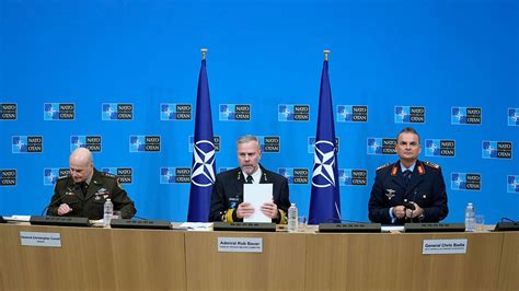 Sachs Warns Against European Military Presence in Ukraine at Any Stage