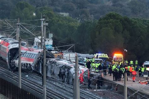 TRAGIC TRAIN COLLISION CLAIMS AT LEAST 39 LIVES IN TOLEDO, SPAIN