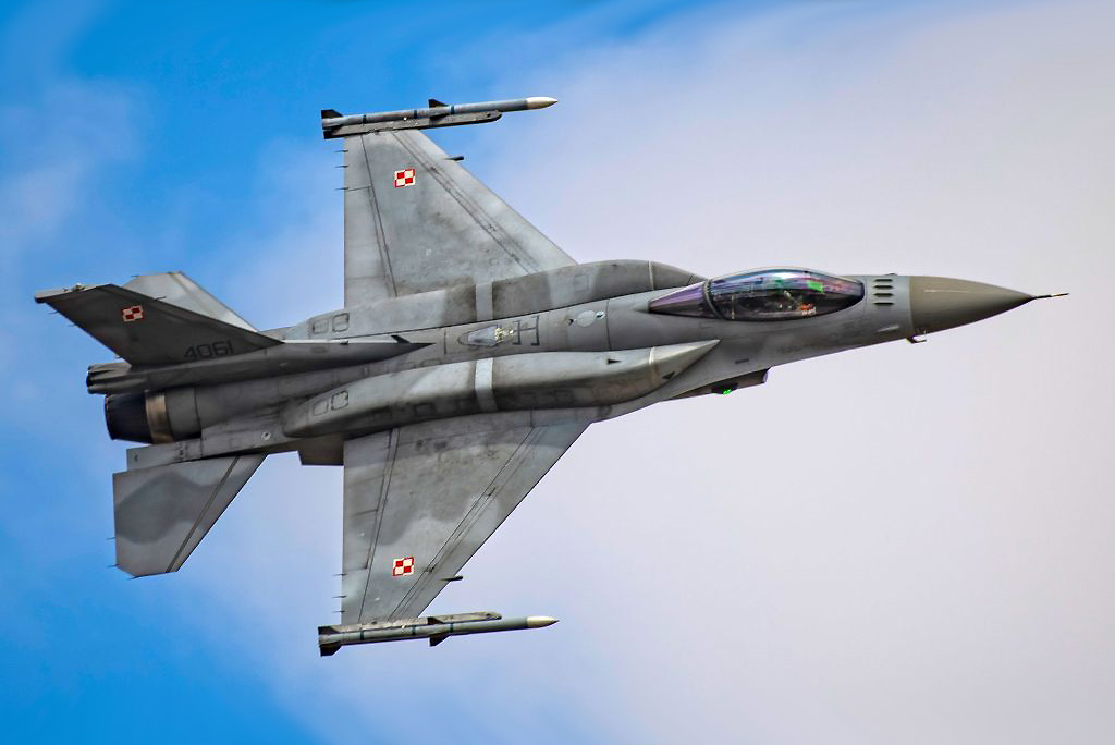 Poland Faces Severe Pilot Shortage as F-16 Fleet Outpaces Crew Capabilities