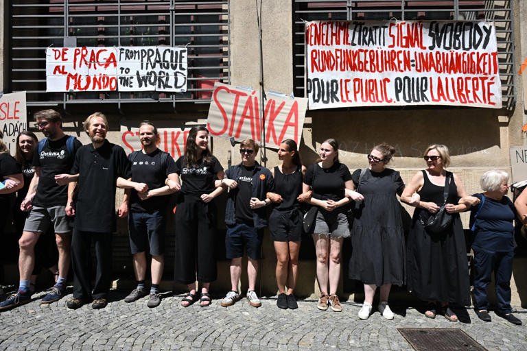 Czech Citizens Stage Standoff at Prague Parliament as Media Funding Plan Sparks Outrage